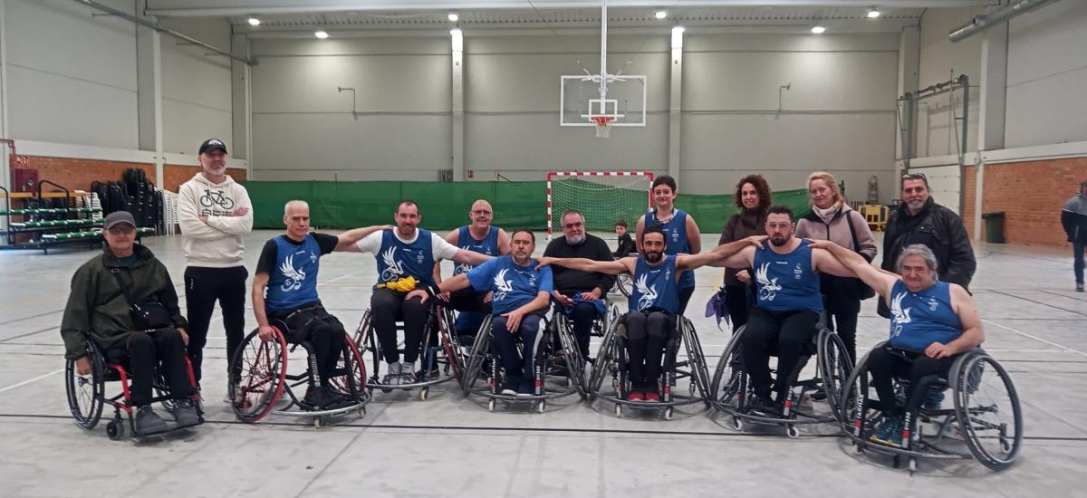 ASSIDE presenta el seu equip de bàsquet