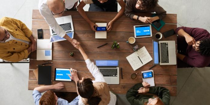 Innova presentació diàleg  Innova presentació diàleg